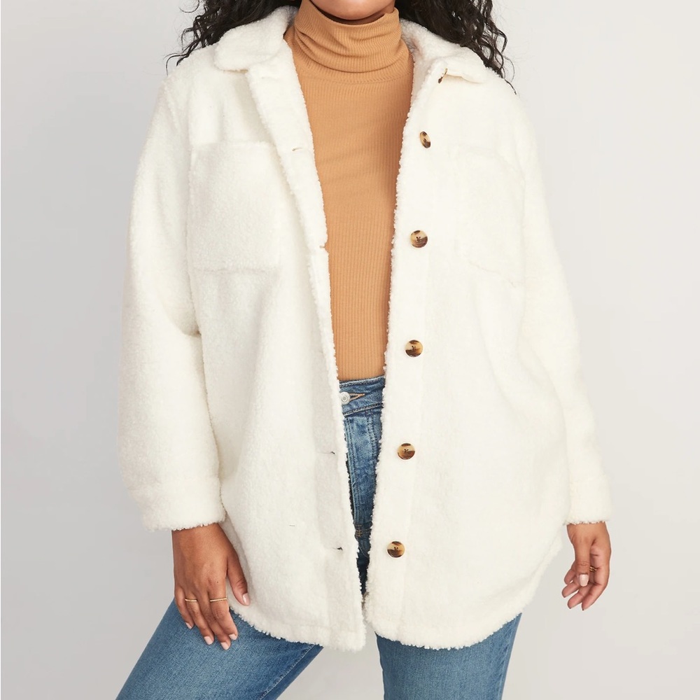 Old Navy Sherpa Shacket
Still in package from store New new new!!
